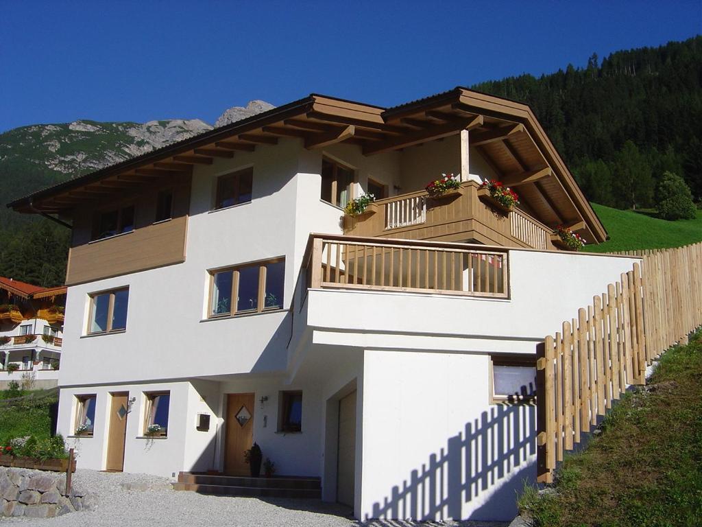 דירות ניוסטיפט אים סטובאיטל Haus Harbauer מראה חיצוני תמונה